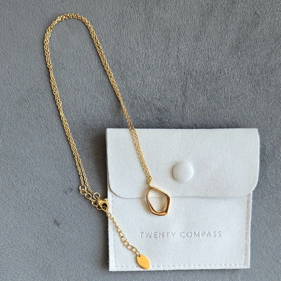 Twenty Compass Nova Necklace - Picture 1 of 2